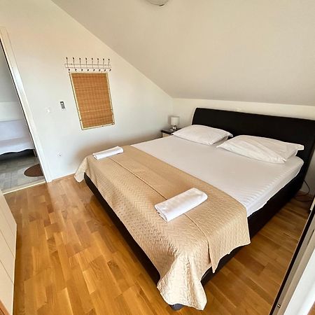 Apartments Sanda 2 Promajna Kültér fotó