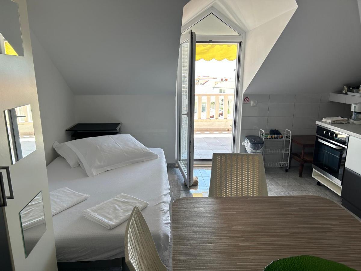 Apartments Sanda 2 Promajna Kültér fotó